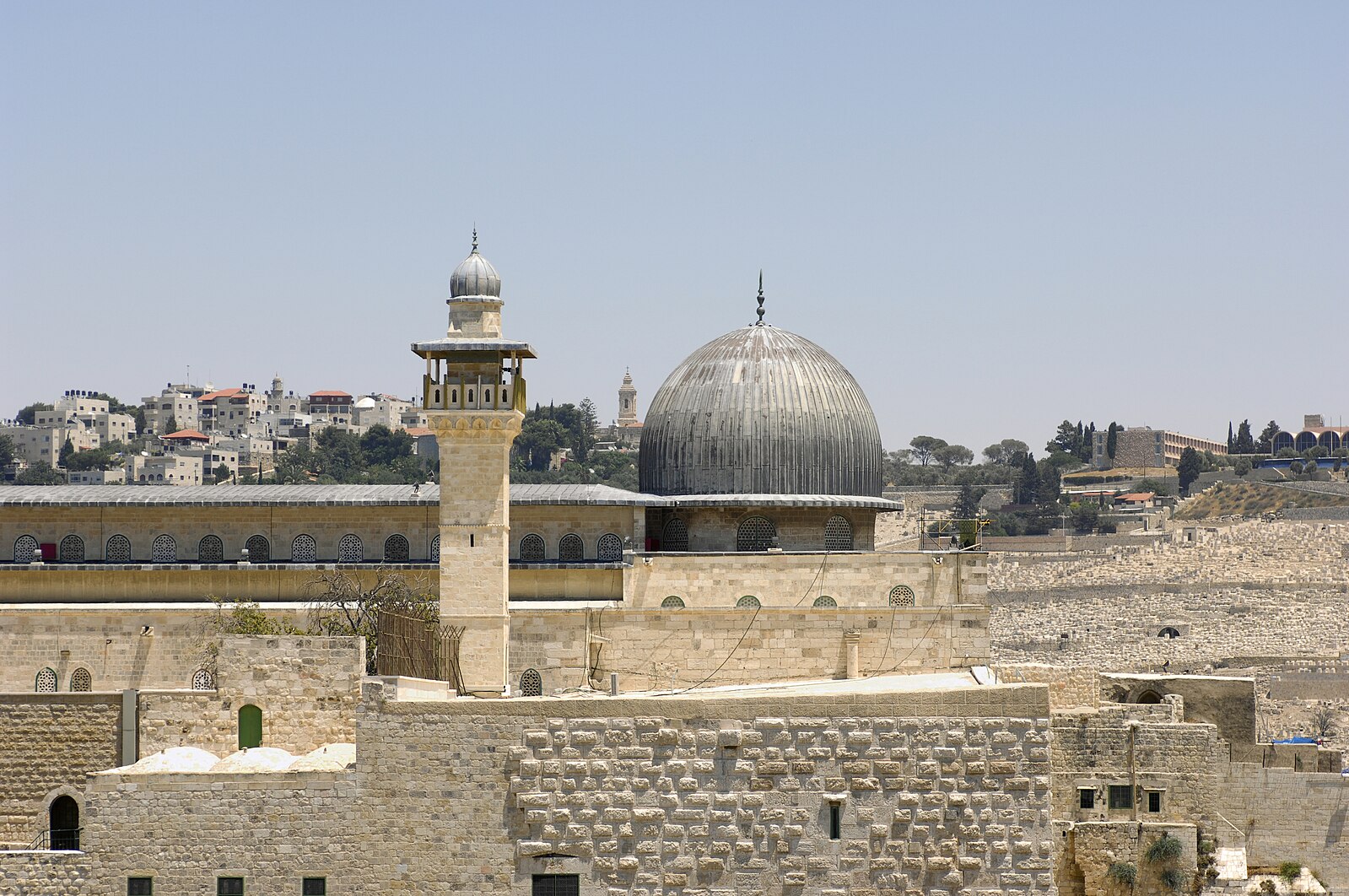 Jerusalem-2007-Temple Mount-Al-Aqsa Mosque, by Andrew Shiva, used under Creative Commons Attribution 4.0.