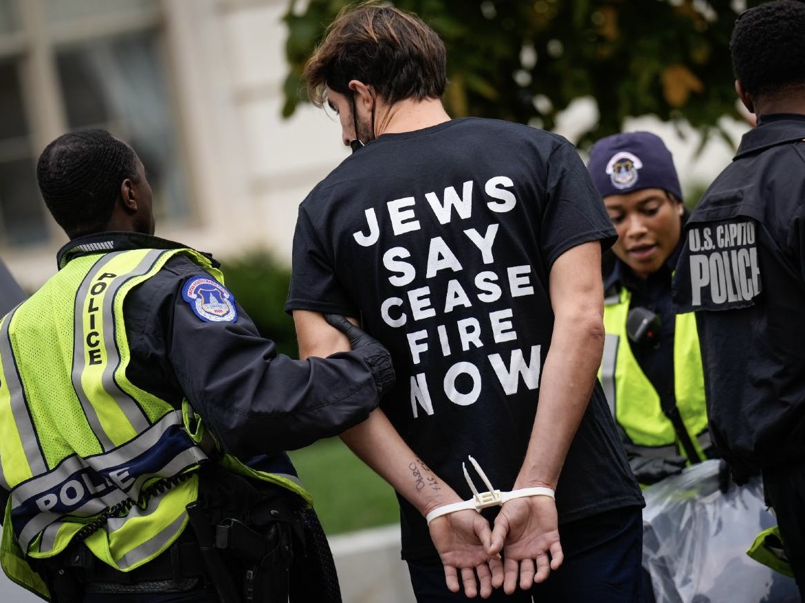 jvp-protest-arrest-getty-3 jvp-protest-arrest-getty-3