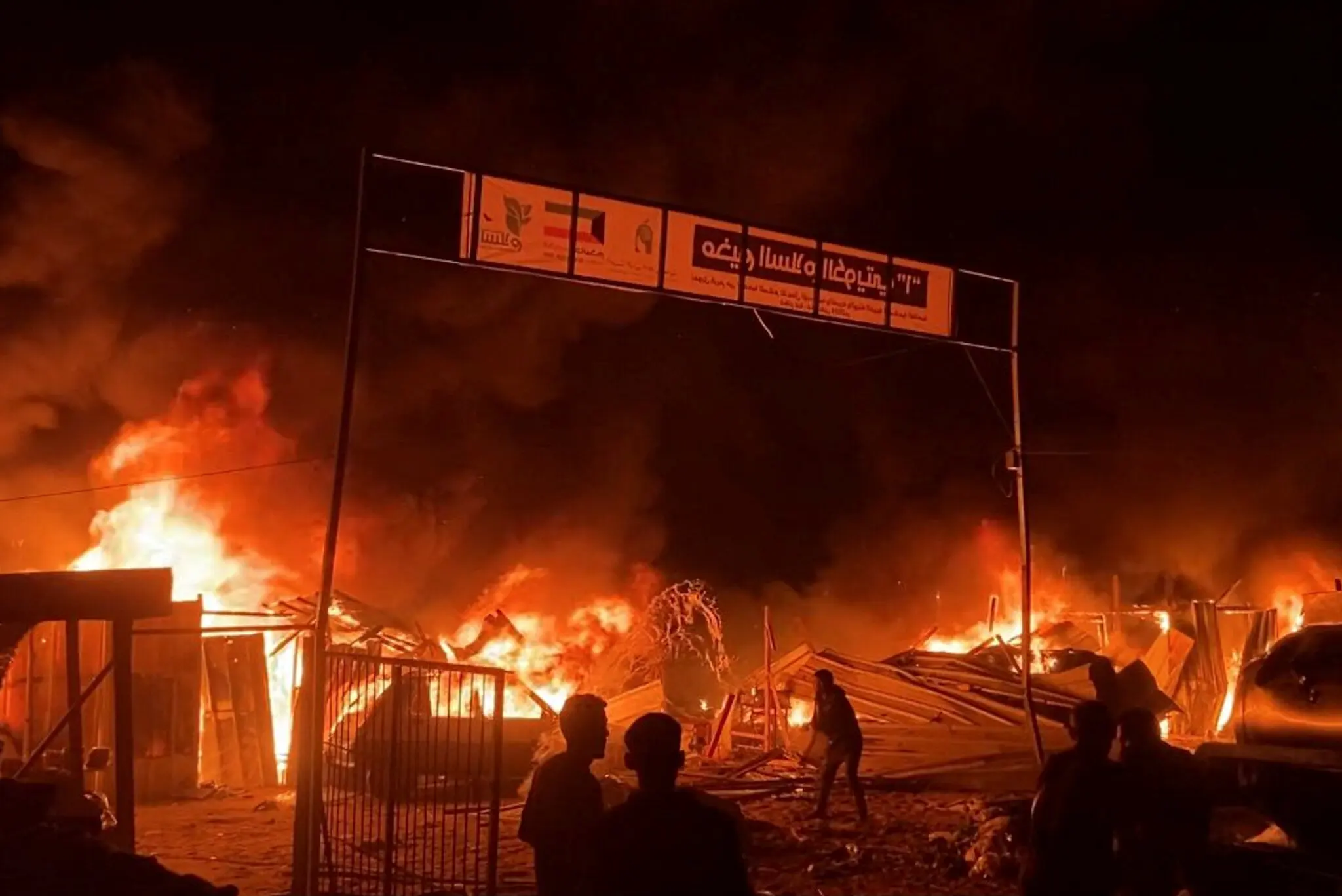 live-blog-20240526-israel-gaza-war-hamas-rafah-header-HP-superJumbo.jpg live-blog-20240526-israel-gaza-war-hamas-rafah-header-HP-superJumbo.jpg
