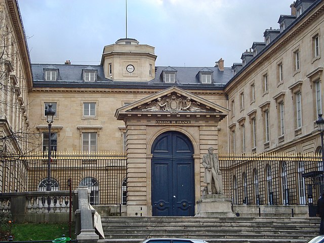 <a href="https://commons.wikimedia.org/wiki/File:Coll%C3%A8ge_de_France.JPG">Collège de France</a> LPLT / Wikimedia Commons.