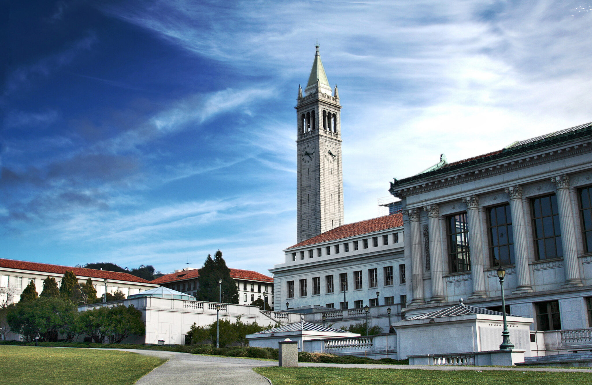 <a href=”https://commons.wikimedia.org/wiki/File:UCBerkeleyCampus.jpg">UC Berkeley Campus</a> by brainchildvn, used under Creative Commons Attribution 2.0.